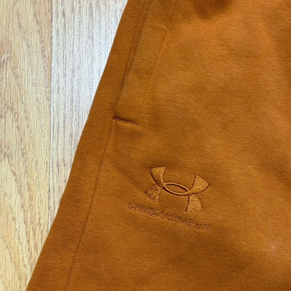 Under Armour Men's Tan Athletic Shorts - Picture 2 of 8